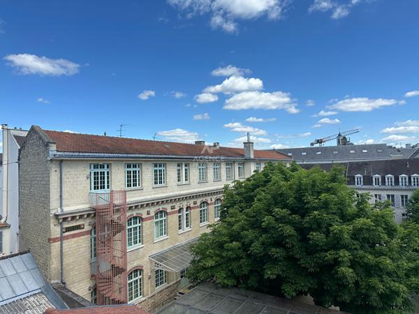 Appartement Saint Germain En Laye 1 pièce(s) 23.45 m2 €209 000 ** - Référence 18046