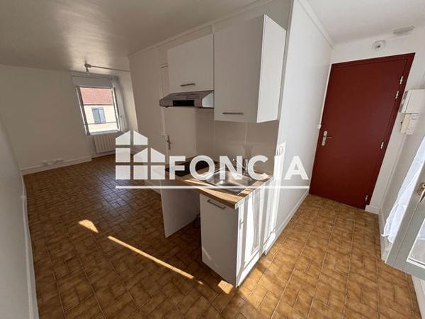 Location Studio 14.34 m² - 17 RUE GABRIEL PERI Massy 91300