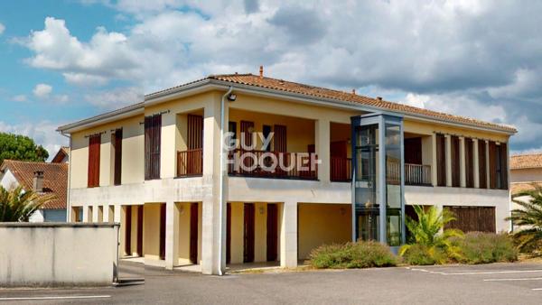 Bureaux Castres Gironde 67 m2