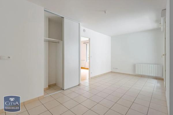 Appartement à louer 2 pièces 45.06m² Tours (37100)