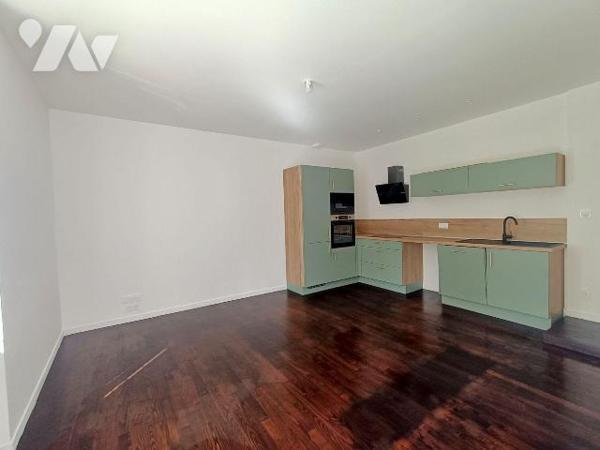 NOUVEAUTE ET EXCLUSIVITE TRENTE CINQ NOTAIRES : MAISON/ APPARTEMENT T3 - 49.07 M²- centre ville...