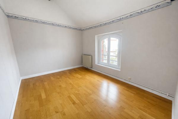 CREPY EN VALOIS -  3 pièce(s) 66.84 m2