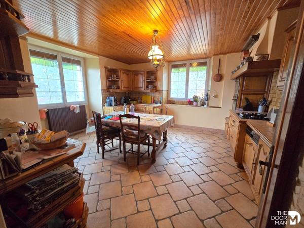 Maison - À vendre - 212 m² - LANQUES-SUR-ROGNON | The Door Man