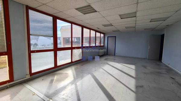 Location Bureau 31 pièces 1062 m2 à Albi