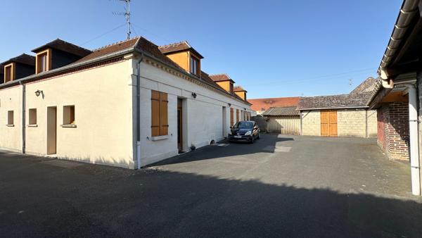 A vendre propriété de 7 appartements  a Lacroix St Ouen