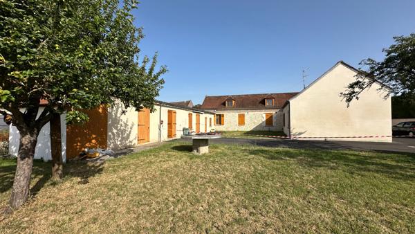 A vendre propriété de 7 appartements  a Lacroix St Ouen