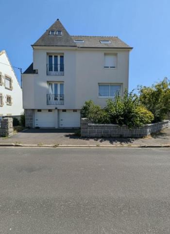 Maison Saint Brieuc 8 pièce(s) 179 m2