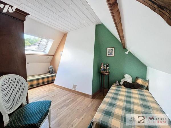 LONGERE MUR DE BRETAGNE