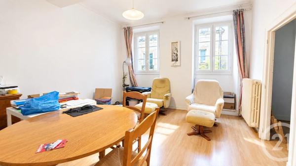Appartement T4 à vendre  4 pièces - 104 m 2   LIMOUX  - 11