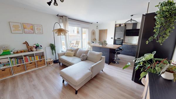 Appartement Romainville 3 pièce(s) 64.05 m2