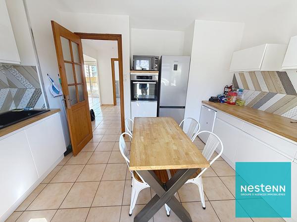 T4 dernier étage 90 m²  3 chambres  double balcon  grand garage  Bergson calme