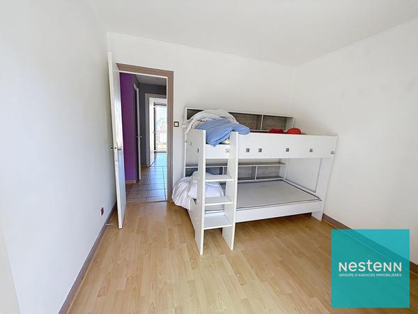 T4 dernier étage 90 m²  3 chambres  double balcon  grand garage  Bergson calme