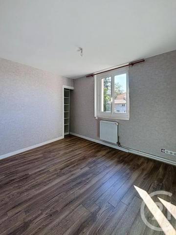 Maison à vendre  5 pièces - 103,40 m 2   ENVAL  - 63