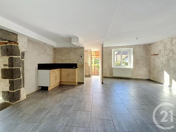 Maison à vendre  5 pièces - 103,40 m 2   ENVAL  - 63