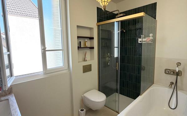 Maison à vendre    5 pièces •  Aubervilliers