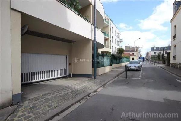 Location Garage 12 m2 à Asnières-sur-Seine