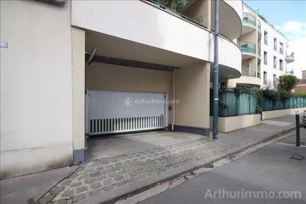 Location Garage 12 m2 à Asnières-sur-Seine