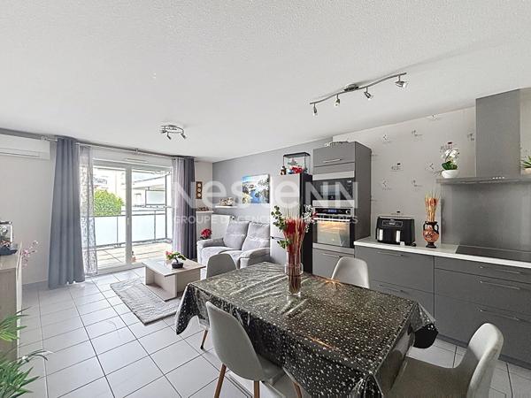 Appartement Bron 4 pièces (T4) - 76m2 - 3 chambres - Récent - Garage double - 69500 BRON
