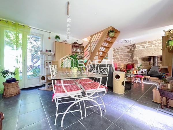 Charmante propriété avec maison et gîte, proche du port.