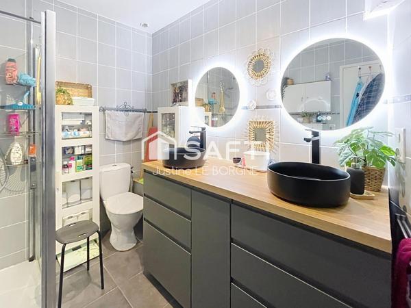 Charmante propriété avec maison et gîte, proche du port.