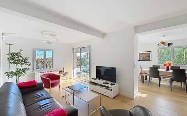 Maison à vendre    6 pièces • 155 m2 Anglet