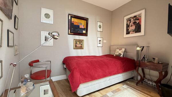 Vichy (03200) Vente en Nue-Propriété par Monsieur 88 ans et Monsieur 77 ans - Maison rénovée, Vichy Opéra.