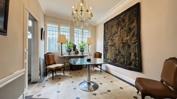 Vichy (03200) Vente en Nue-Propriété par Monsieur 88 ans et Monsieur 77 ans - Maison rénovée, Vichy Opéra.