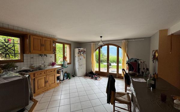 Maison à vendre    6 pièces • 171,95 m2 Embrun