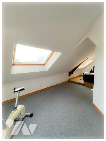 Maison ancienne rénovée À VENDRE sur AVRILLE 