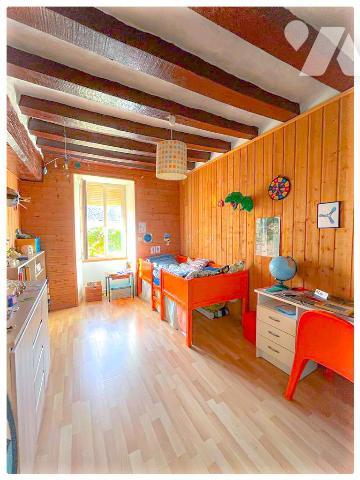 Maison ancienne rénovée À VENDRE sur AVRILLE 