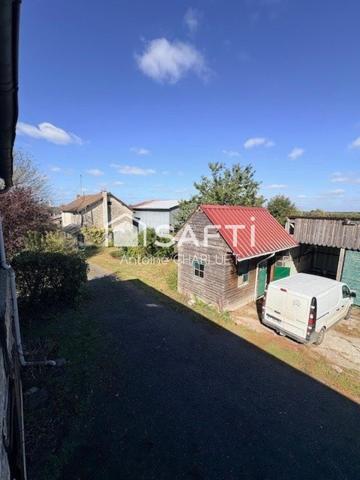 Maison 68m² - 4 hectares de terrain - hangar et nombreuses dépendances