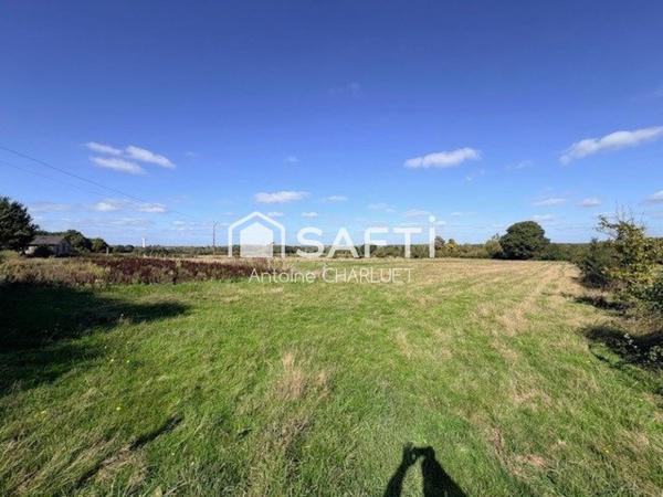 Maison 68m² - 4 hectares de terrain - hangar et nombreuses dépendances