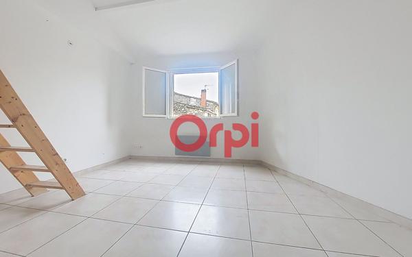 Appartement à vendre    3 pièces • 32 m2 Lunel