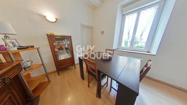 À Vendre : Charmante Maison de Ville avec Studio