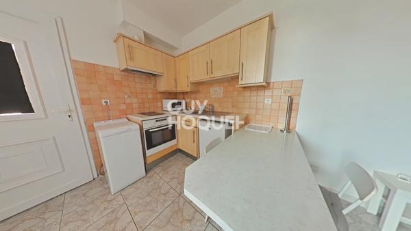 À Vendre : Charmante Maison de Ville avec Studio