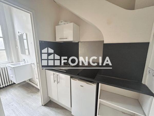 Location Studio 24.45 m² - 4 PLACE RESTOUT Rouen 76000