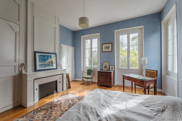 Maison de Maître à proximité de Bordeaux donnant sur la Garonne