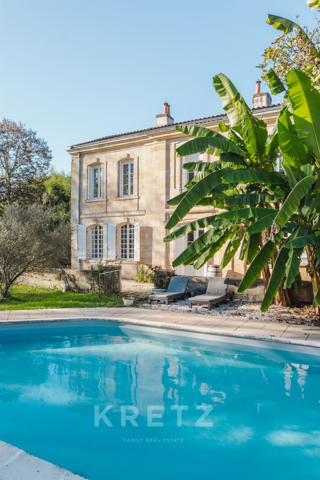 Maison de Maître à proximité de Bordeaux donnant sur la Garonne