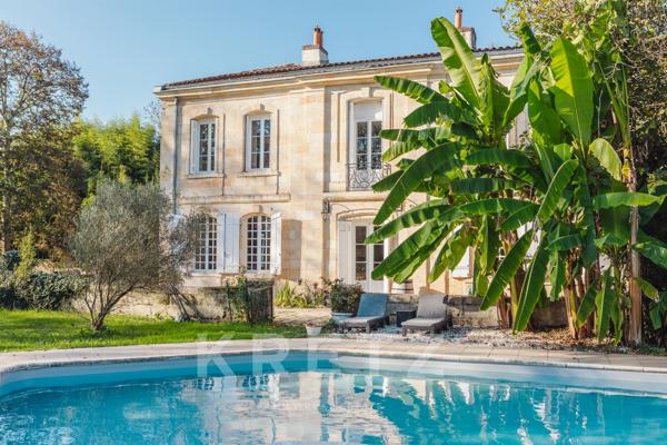 Maison de Maître à proximité de Bordeaux donnant sur la Garonne