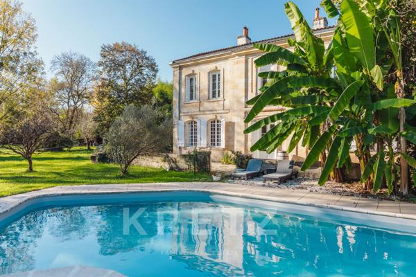 Maison de Maître à proximité de Bordeaux donnant sur la Garonne