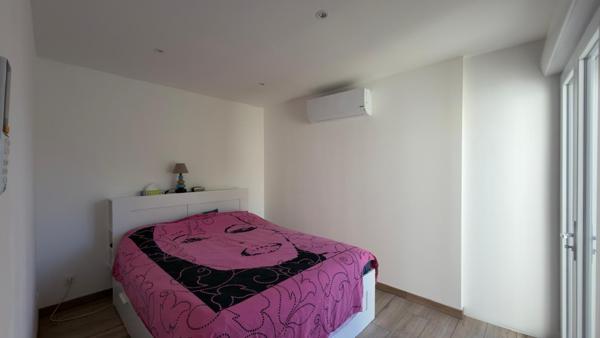 Maison à vendre à Saint André de Cubzac - 5 chambres, piscine et jardin