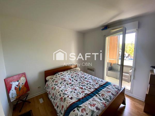 Appartement T3, balcon 22m², place de parking, très lumineux, proche faculté de médecine