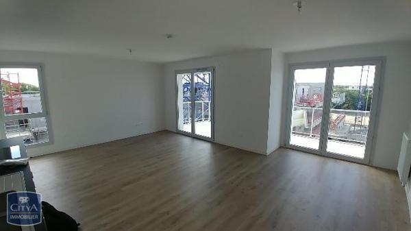 Appartement à louer 4 pièces 86m²