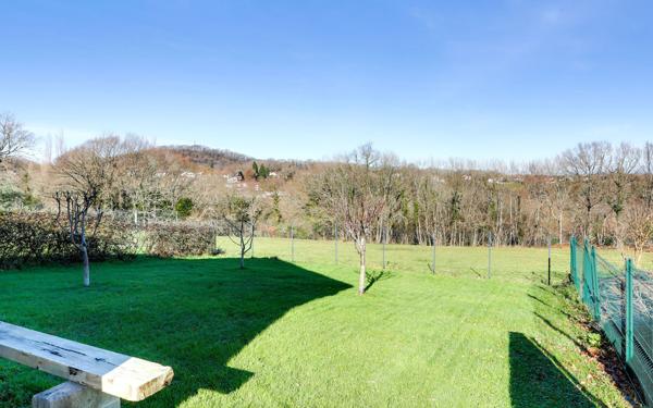 Maison à vendre    4 pièces •  Villefranque