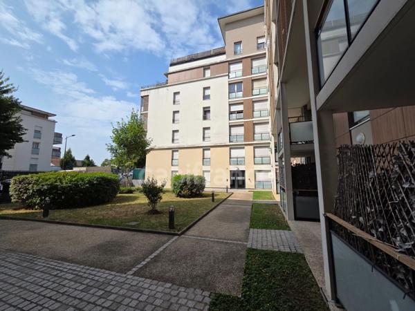 Cabinet / bureau - Thiais, à 1 min à pied du tram, place de stationnement - Idéal profession libérale