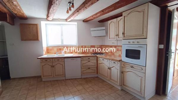 Location                                                      Maison de village
                        
                     3 pièces                      62 m2                     à Macornay
