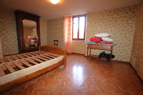 Maison 6 pièces type 4 de 110 m2 + maison de 70m2 en R+1