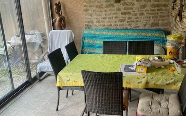 Maison à vendre    2 pièces • 53 m2 L'Isle-sur-la-Sorgue