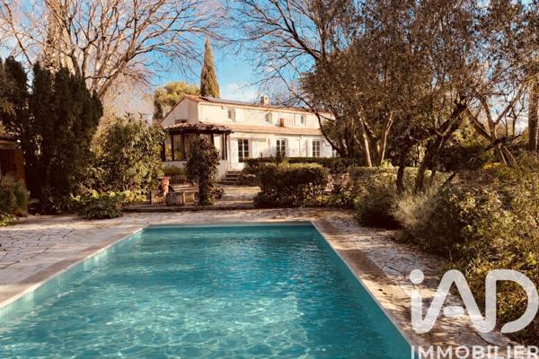 Maison à vendre 8 pièces 215 m² Nîmes-Saint-Césaire