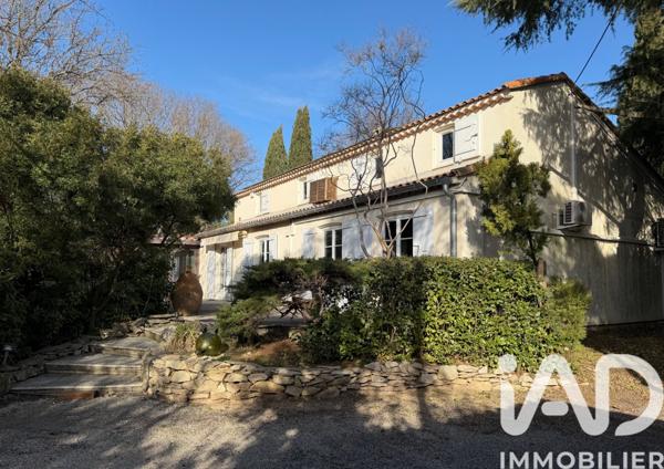 Maison à vendre 8 pièces 215 m² Nîmes-Saint-Césaire